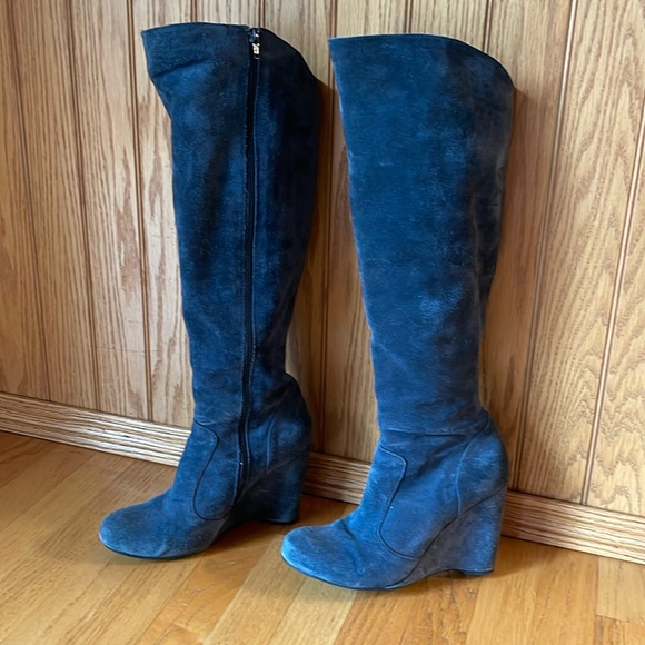 Born suede wedge heel boots. - Picture 2 of 11